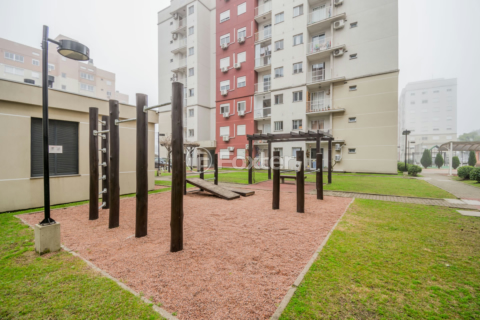 Image 37 - 1012999