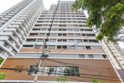 Image 9 - 887848