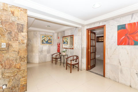 Image 37 - 1017451