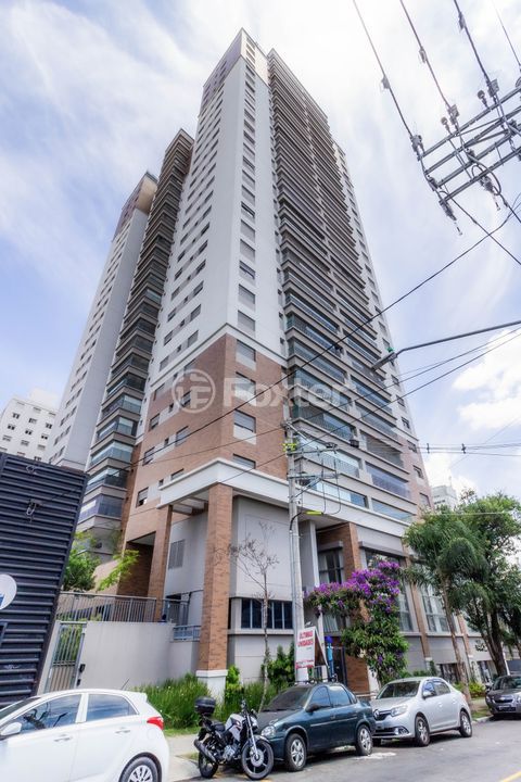 Image 32 - 870239