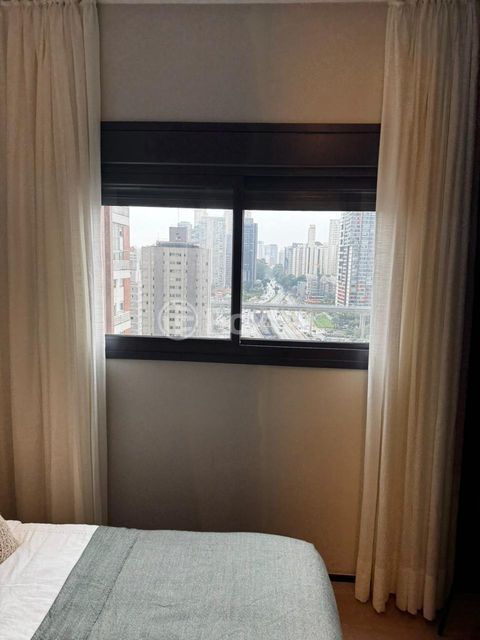 Image 21 - 955558