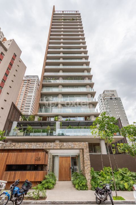 Image 82 - 856350