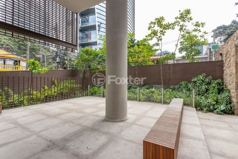 Image 91 - 856350