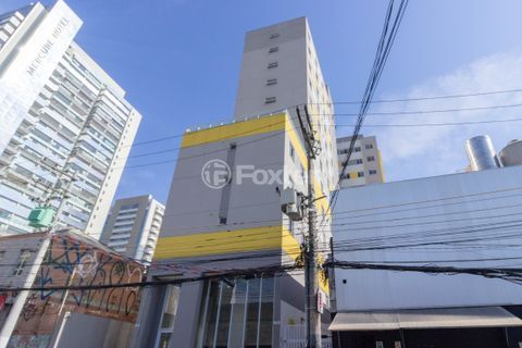 Image 7 - 995297