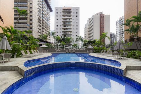 Image 63 - 923612