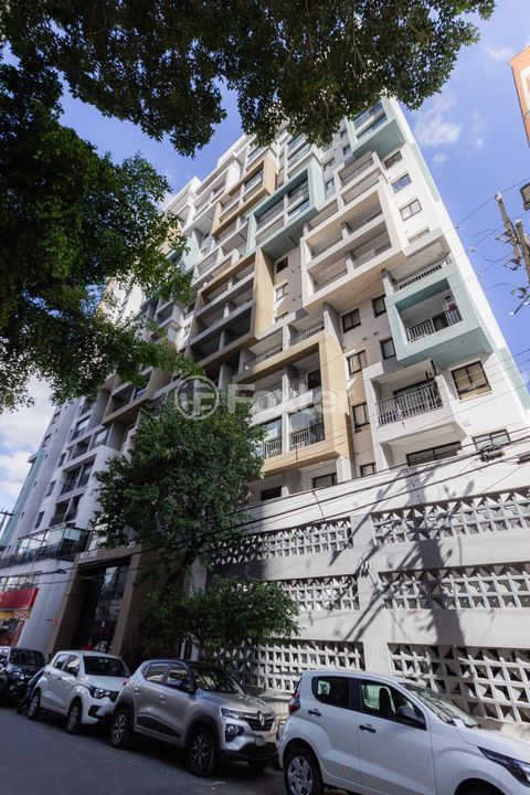 Image 14 - 328095