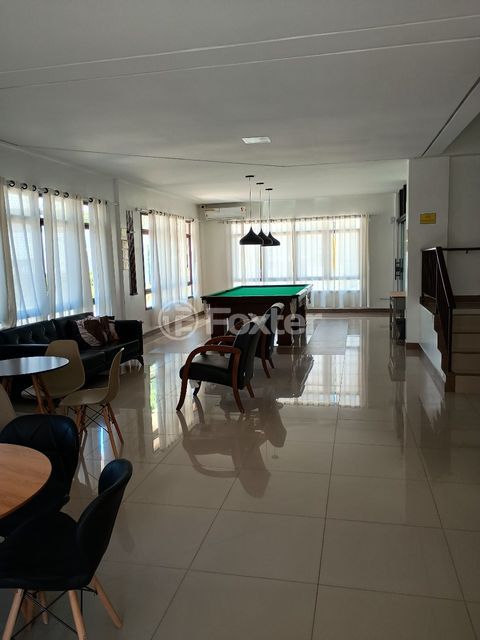 Image 32 - 868217