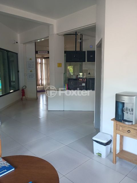 Image 39 - 868217