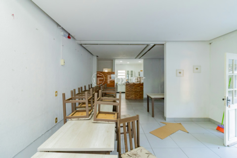 Image 19 - 284760