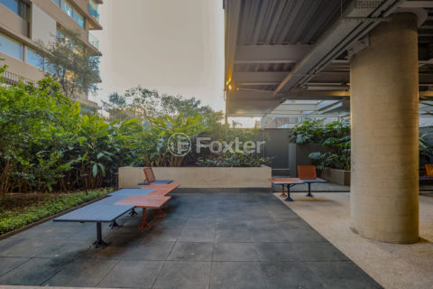 Image 37 - 919798