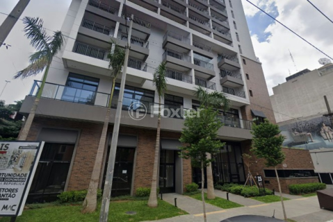 Image 8 - 745309