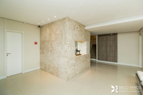 Image 37 - 991915