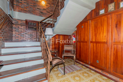 Image 34 - 823076