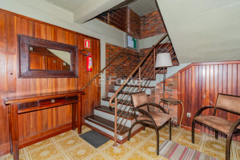 Image 35 - 823076