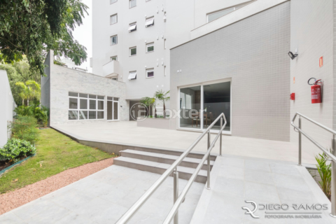 Image 23 - 984659