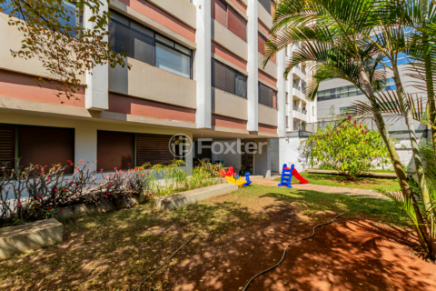 Image 33 - 1013072