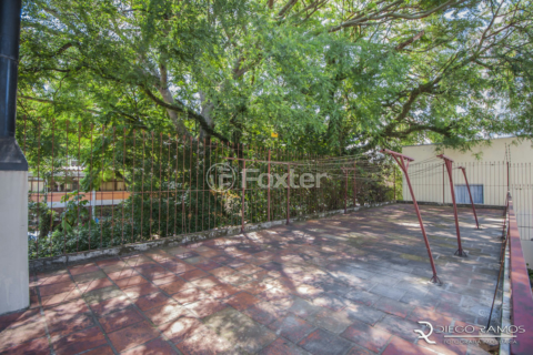 Image 28 - 957682