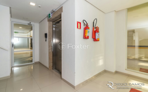 Image 8 - 310227