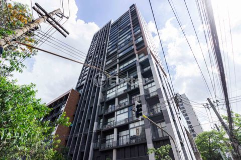 Image 15 - 524418