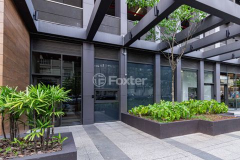 Image 17 - 524418