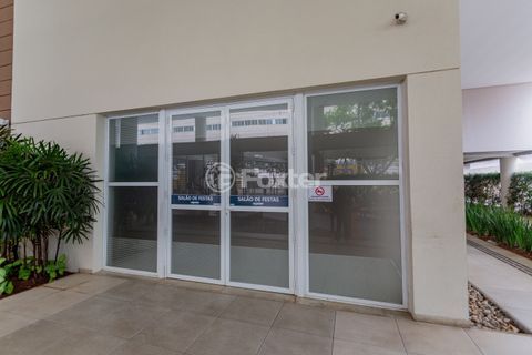 Image 32 - 965896
