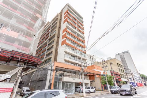 Image 30 - 837070