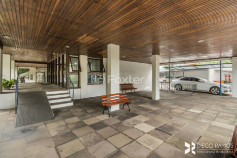 Image 33 - 1018117