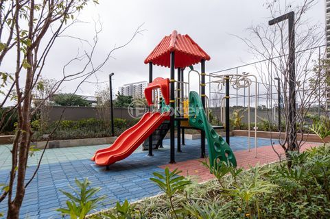 Image 35 - 887672