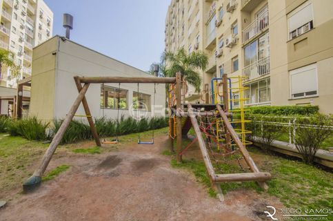 Image 27 - 1008477