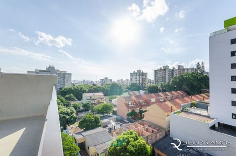 Image 28 - 217984