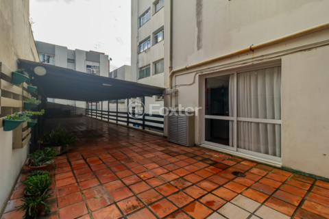 Image 29 - 990117