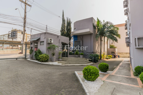 Image 33 - 1014795