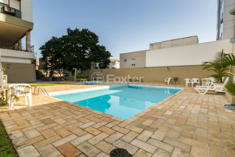 Image 37 - 979693