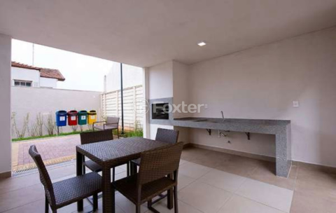 Image 3 - 986576