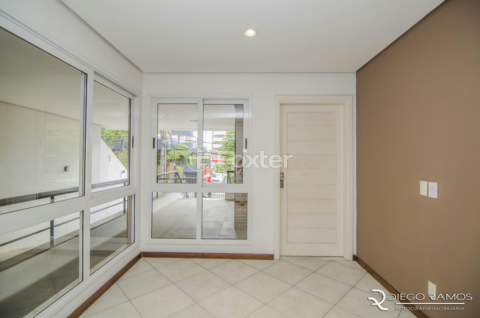 Image 30 - 1017888
