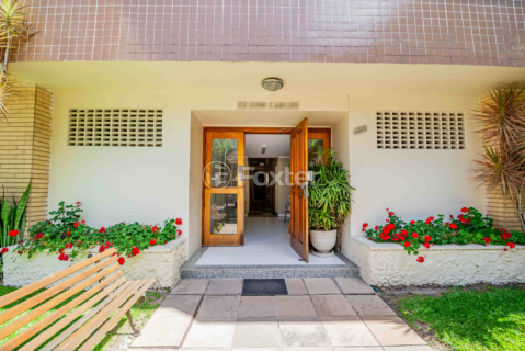 Image 37 - 1039797