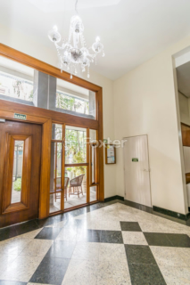Image 38 - 928416