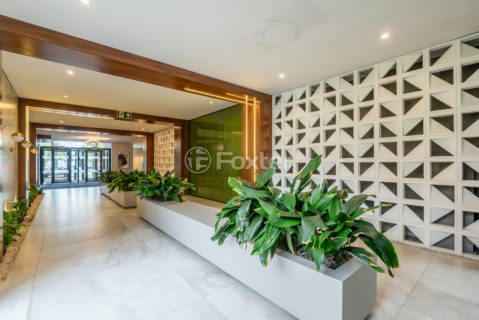 Image 36 - 206071