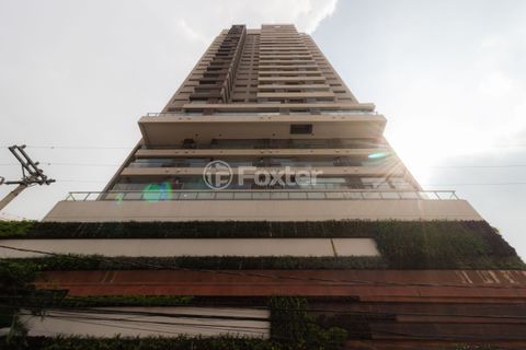 Image 11 - 1036864