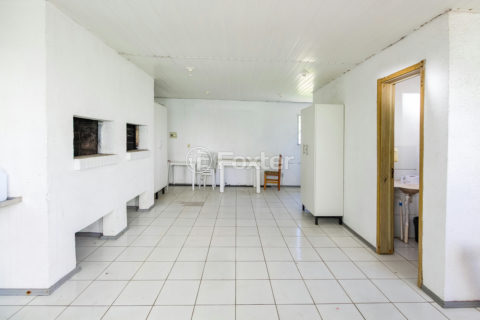 Image 17 - 989447