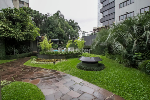 Image 62 - 1028067