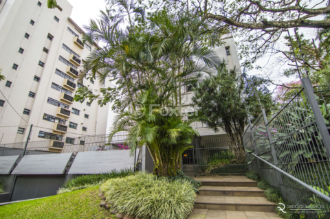 Image 28 - 1004042
