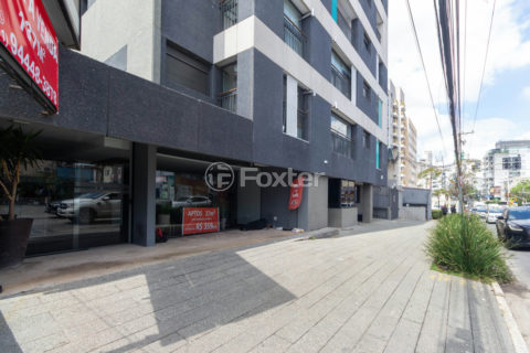 Image 29 - 996672