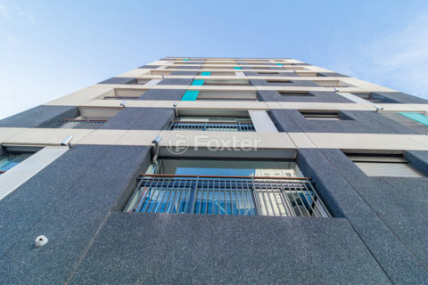 Image 17 - 996672