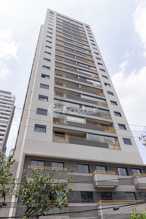 Image 10 - 1011572