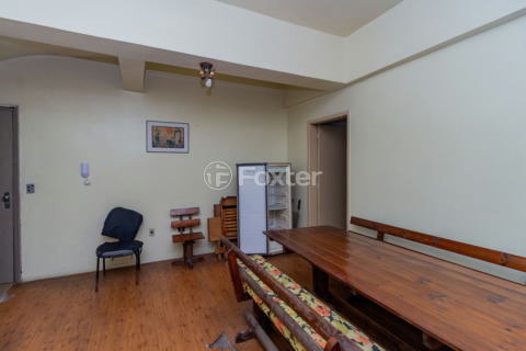 Image 30 - 981108