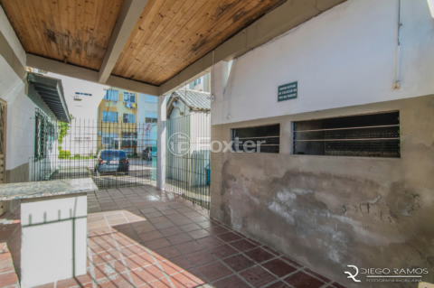 Image 36 - 1016493