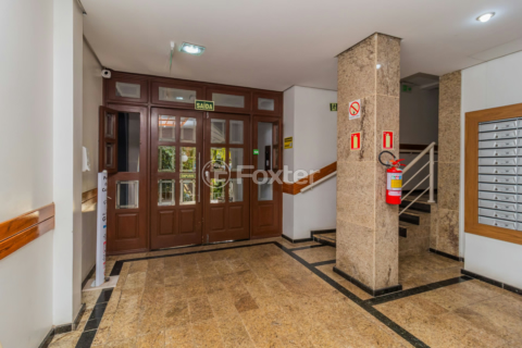 Image 32 - 883099
