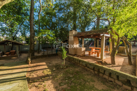 Image 42 - 883099
