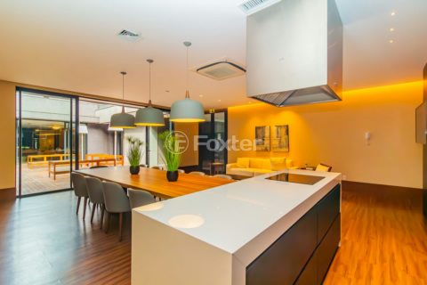 Image 37 - 1016321